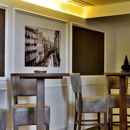 Catalonia Portal De L'angel